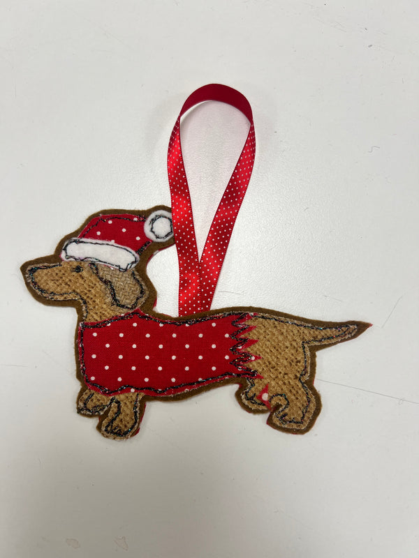 A DASHING DACHSHUND ACRYLIC SEWING CRAFT TEMPLATE from 6cm