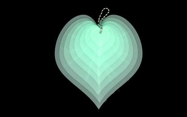 A SET OF 8 HEART SHAPED LEAF ACRYLIC SEWING QUILTING CRAFT TEMPLATES