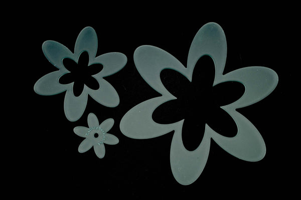 A SET OF FUN ACRYLIC FLOWER SEWING CRAFT TEMPLATES