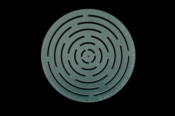 AN ACRYLIC CIRCLE SEWING/CRAFT/QUILTING TEMPLATE