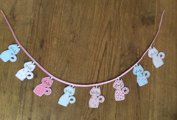 A CUTE ACRYLIC CAT SEWING/CRAFT TEMPLATE from 3"