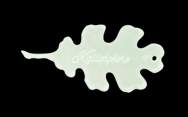 AN ACRYLIC OAK LEAF SEWING/CRAFT TEMPLATE