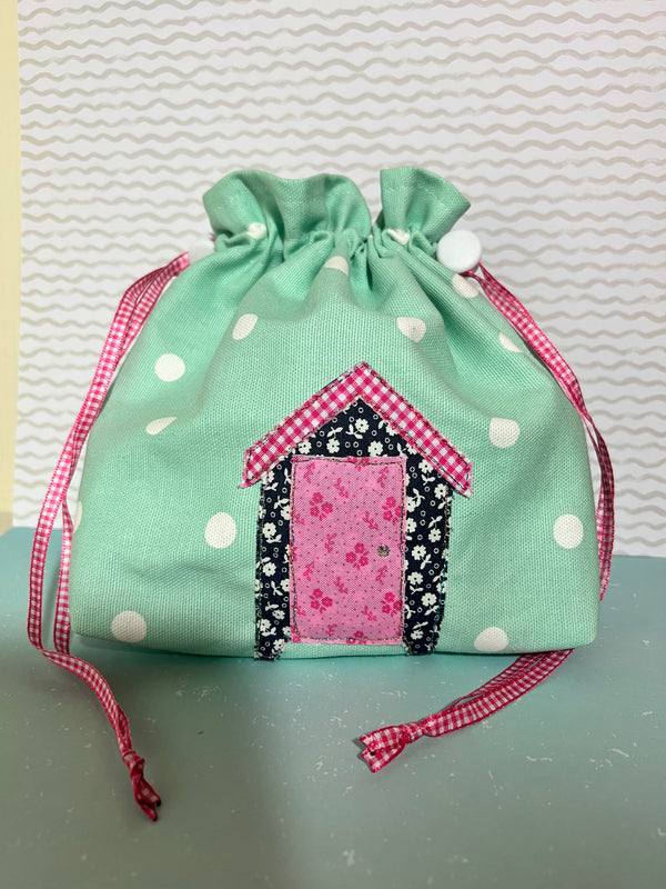 Learn how to make a drawstring bag with appliqué on 28th February 10 -12.15pm @ Tescos Fleetsbridge, Poole