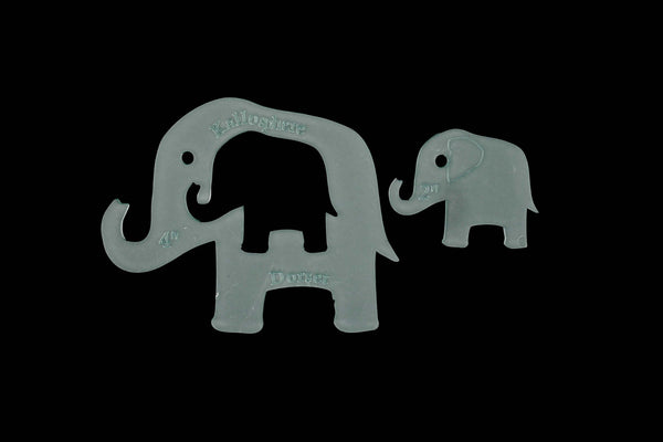 A GORGEOUS DUO OF ELEPHANTS ACRYLIC SEWING/CRAFT TEMPLATES (11CM X 9CM)