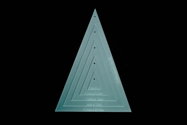 LONG TRIANGLE SEWING/CRAFT TEMPLATES CM - QUILTING OR BUNTING